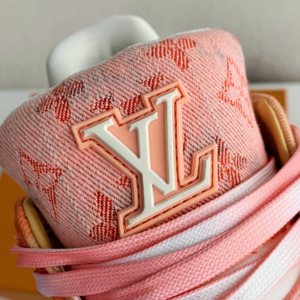 LOUIS VUITTON TRAINER SNEAKERS