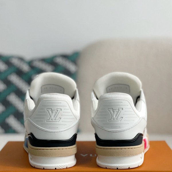 LOUIS VUITTON TRAINER SNEAKERS