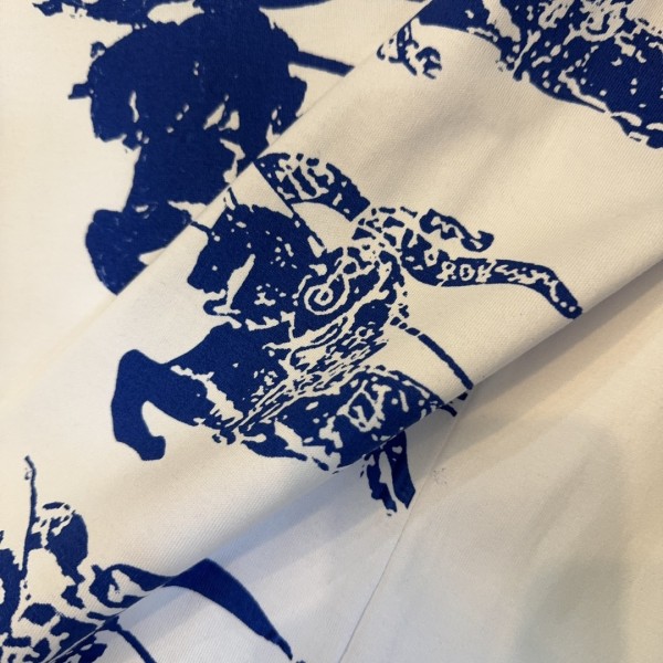 Burberry 2024ss the latest full-body knight texture sense printed cotton t-shirt