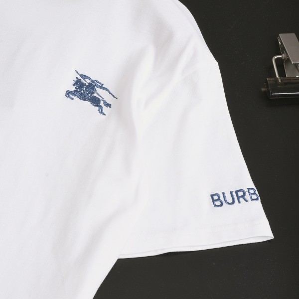 Burberry Men’s war horse T-shirt