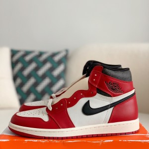 「#842」Air Jordan 1 Retro High OG Chicago Red
