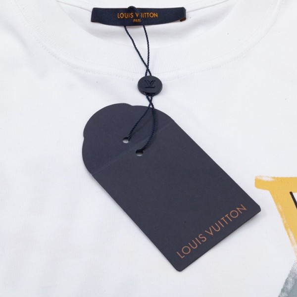 Louis Vuitton Flowers printed with colored lettering t-shirt
