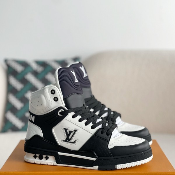 「#3195」LOUIS VUITTON TRAINER SNEAKERS