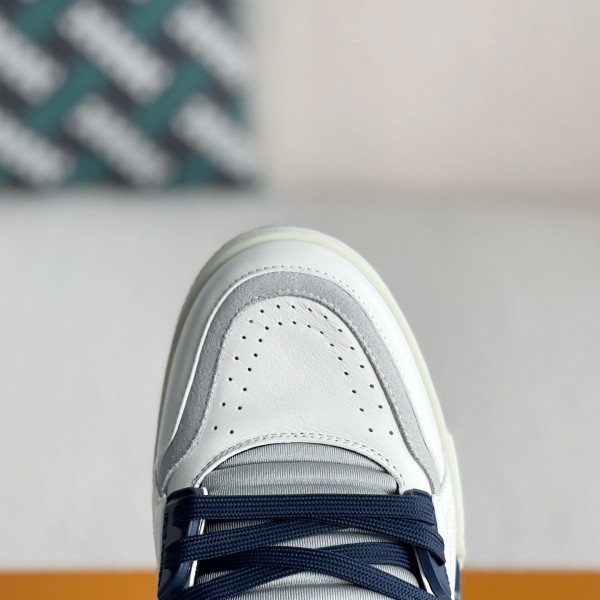 LOUIS VUITTON TRAINER SNEAKERS
