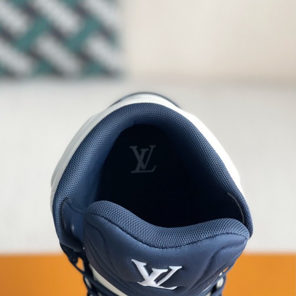 LOUIS VUITTON TRAINER SNEAKERS