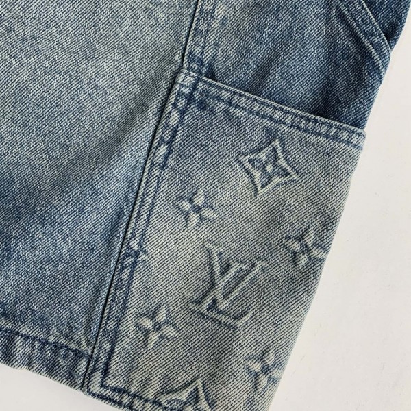LOUIS VUITTON Jean shorts
