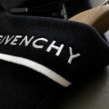 「#3211」Givenchy Monochrome embroidered polo shirt with lapel