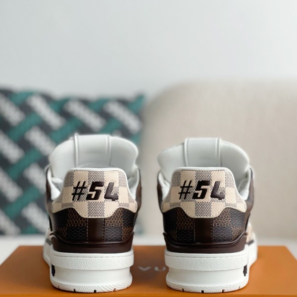 LOUIS VUITTON TRAINER SNEAKERS