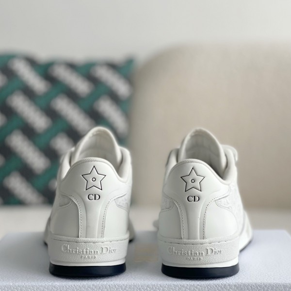 DIOR  Sneaker