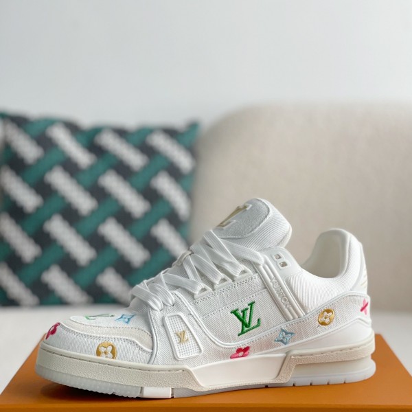 LOUIS VUITTON TRAINER SNEAKERS