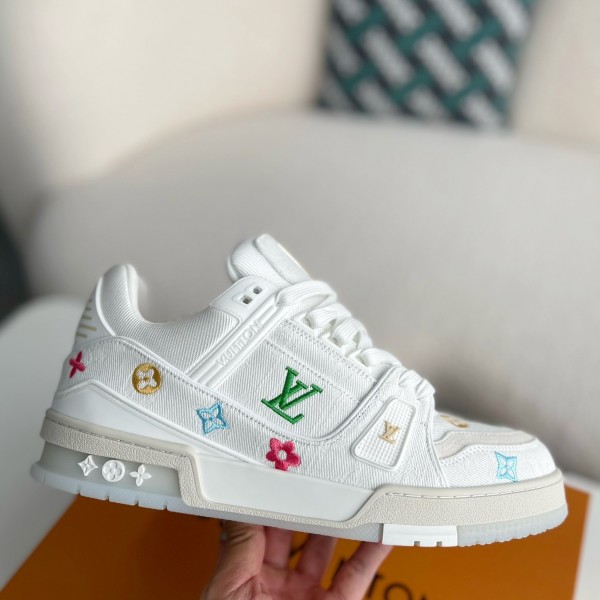 LOUIS VUITTON TRAINER SNEAKERS