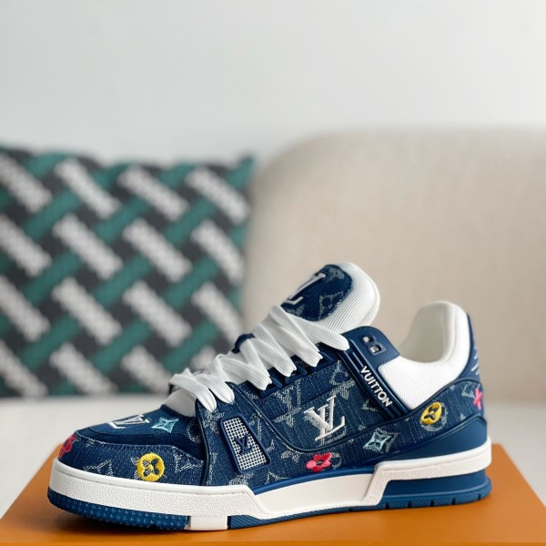LOUIS VUITTON TRAINER SNEAKERS
