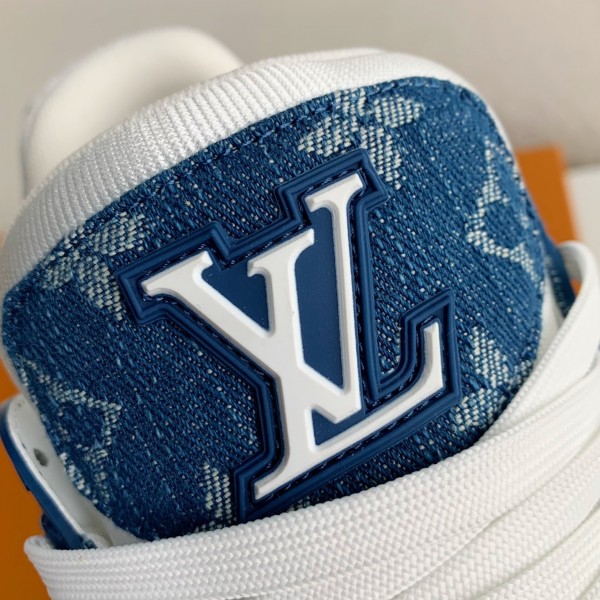 LOUIS VUITTON TRAINER SNEAKERS