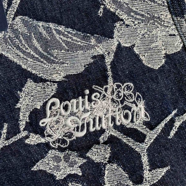 LOUIS VUITTON Jean shorts