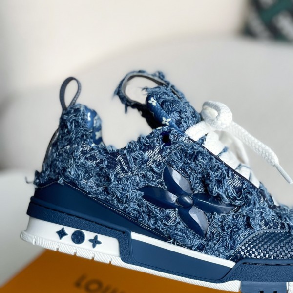 LOUIS VUITTON TRAINER SNEAKERS