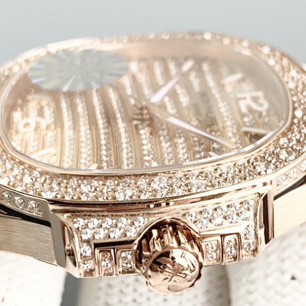 2024 Patek Philippe 7118 Women