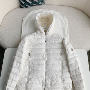 「#3304」Moncler Montbeliard down jacket