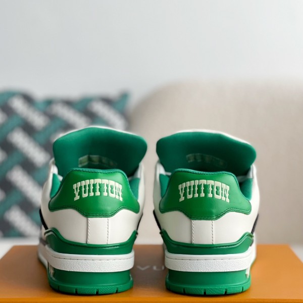 LOUIS VUITTON TRAINER SNEAKERS
