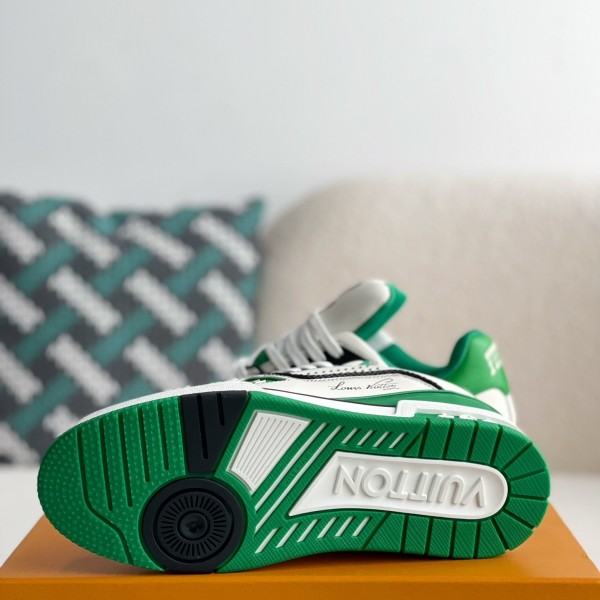 LOUIS VUITTON TRAINER SNEAKERS