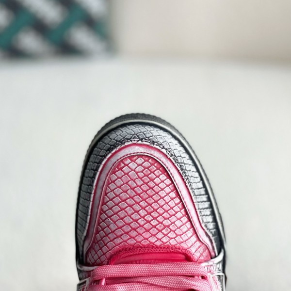 LOUIS VUITTON TRAINER SNEAKERS