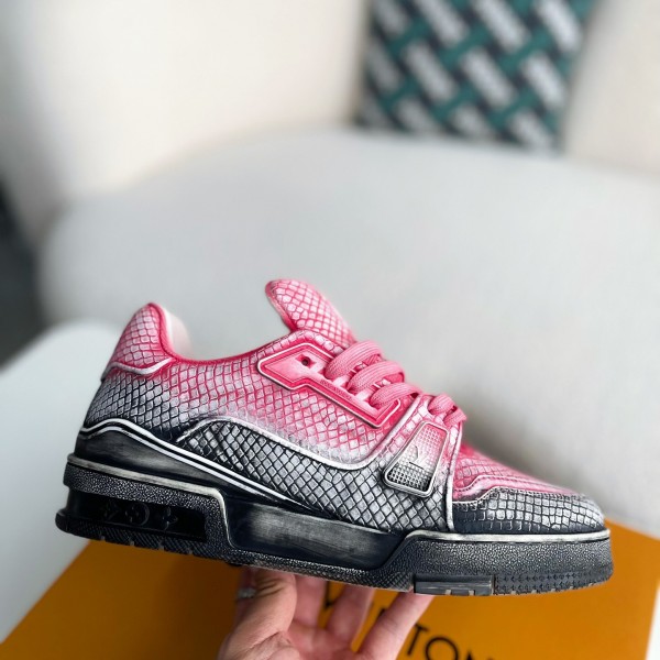LOUIS VUITTON TRAINER SNEAKERS