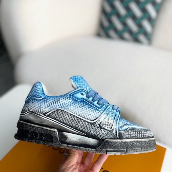LOUIS VUITTON TRAINER SNEAKERS