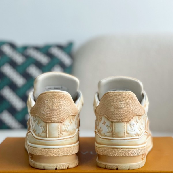 LOUIS VUITTON TRAINER SNEAKERS