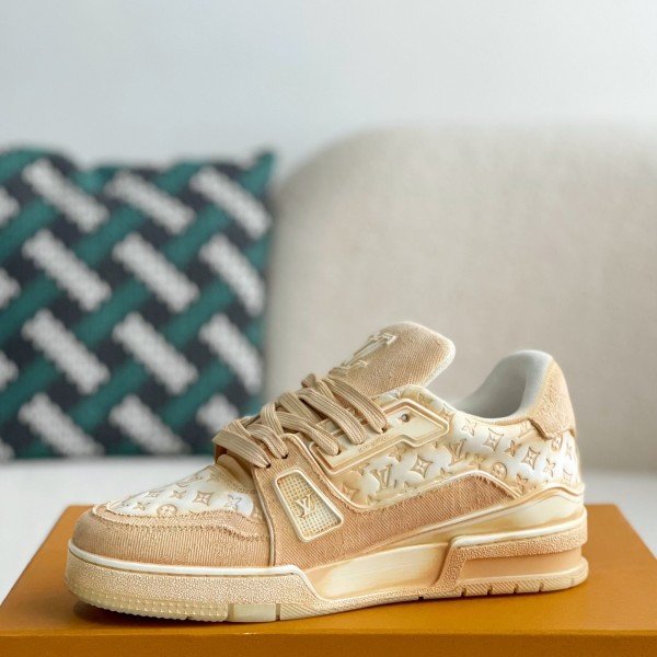 LOUIS VUITTON TRAINER SNEAKERS