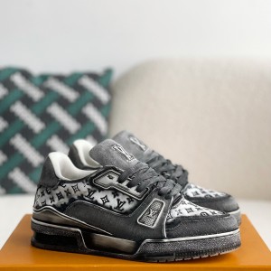 「#3320」 LOUIS VUITTON TRAINER SNEAKERS