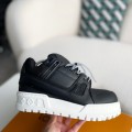 「#3338」 LOUIS VUITTON TRAINER Maxi SNEAKERS