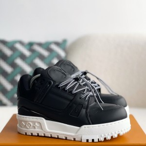 「#3338」 LOUIS VUITTON TRAINER Maxi SNEAKERS
