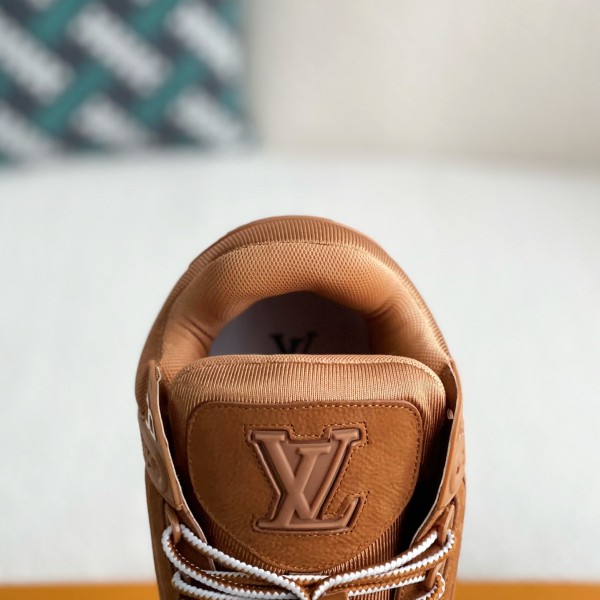 LOUIS VUITTON TRAINER SNEAKERS