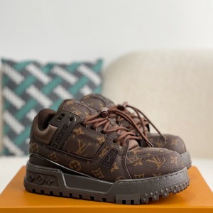 「#3340」 LOUIS VUITTON TRAINER SNEAKERS
